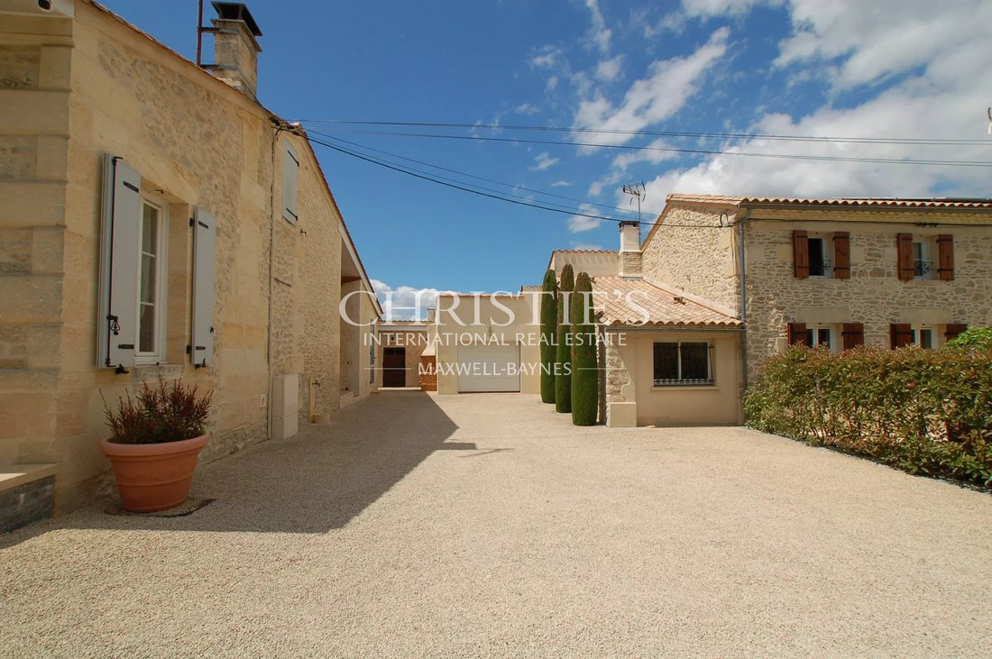 Estate in Cartelegue, Nouvelle-Aquitaine, France 5 - 17959498