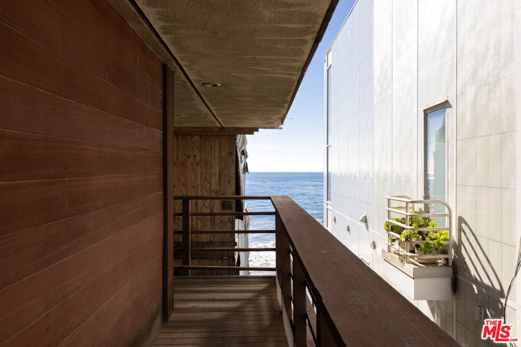 House in Malibu, California, United States 3 - 17961080