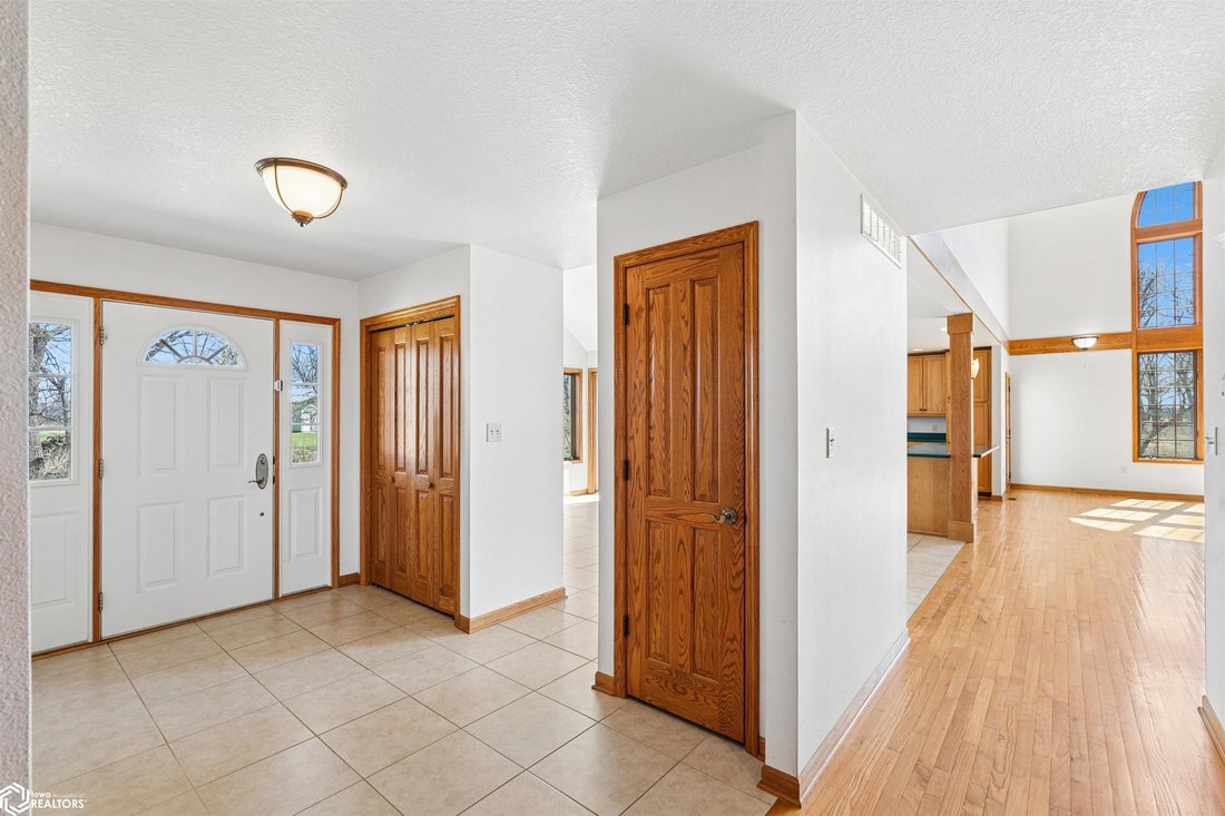 House in Grinnell, Iowa, United States 3 - 17962252