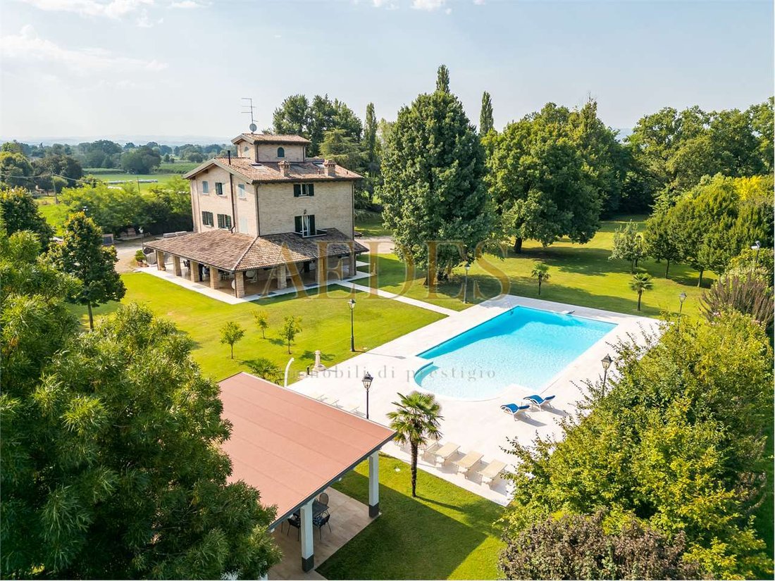 Villa in Formigine, Emilia-Romagna, Italy 1 - 17962084