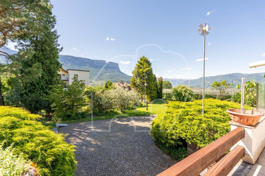 Villa in Appiano Sulla Strada del Vino / Eppan an der Weinstraße, Trentino – Alto Adige/Südtirol, Italy 5 - 17255975