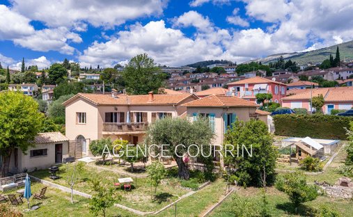 Villa in Grasse, Provence-Alpes-Côte d'Azur, Frankreich 1