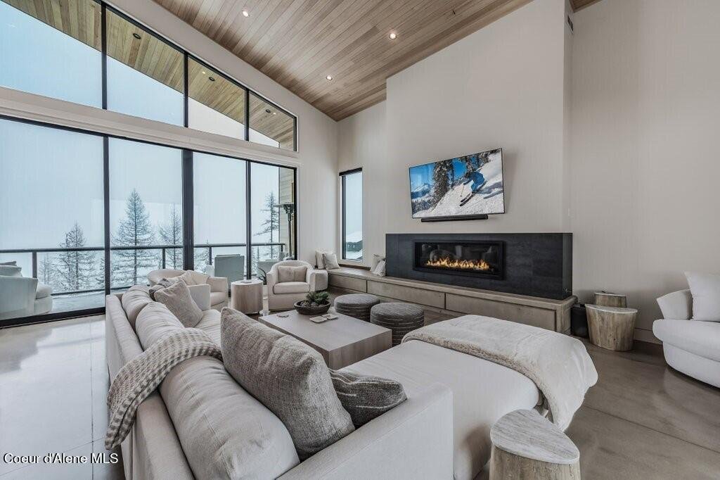 House in Sandpoint, Idaho, United States 4 - 17960899