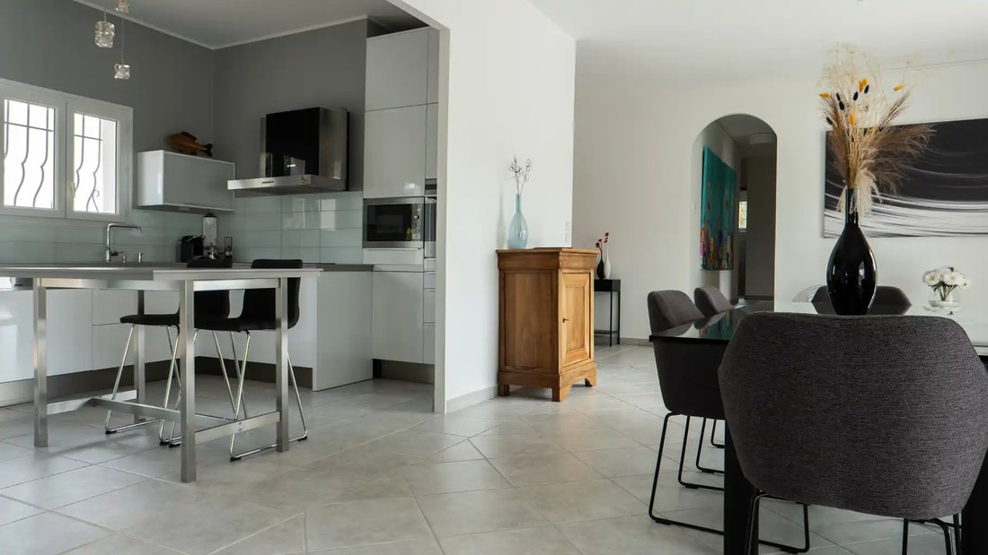 Villa in Garéoult, Provence-Alpes-Côte d'Azur, France 4 - 17962868