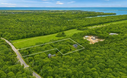 Land in Edgartown, Massachusetts, United States 1