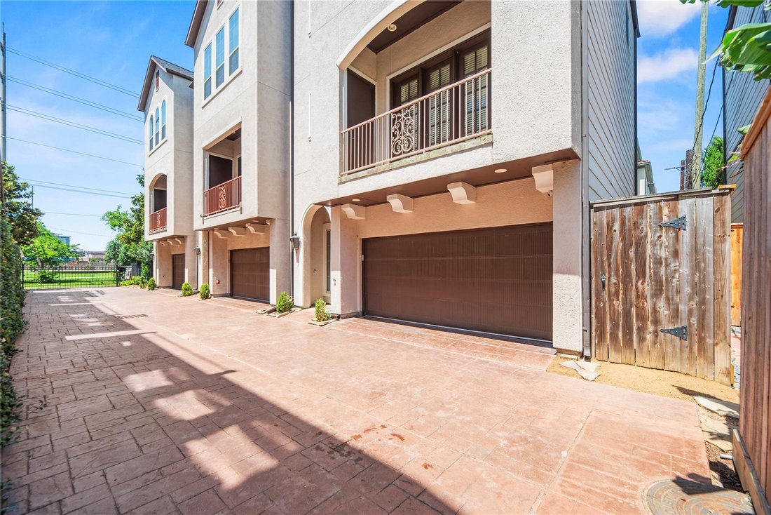 House in Houston, Texas, United States 1 - 17958556