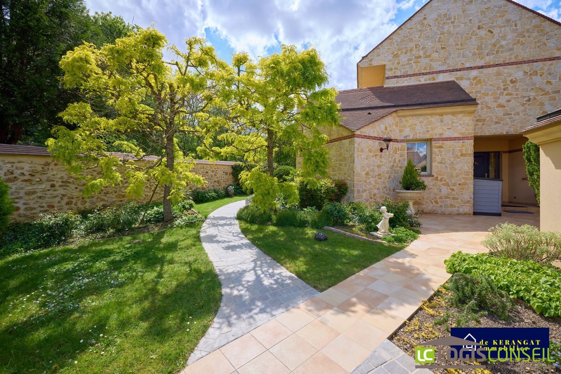 House in Vauhallan, Ile-de-France, France 1 - 17963411