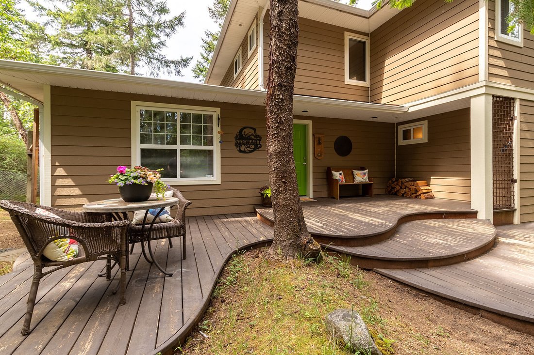 House in Nanaimo, British Columbia, Canada 2 - 17960318