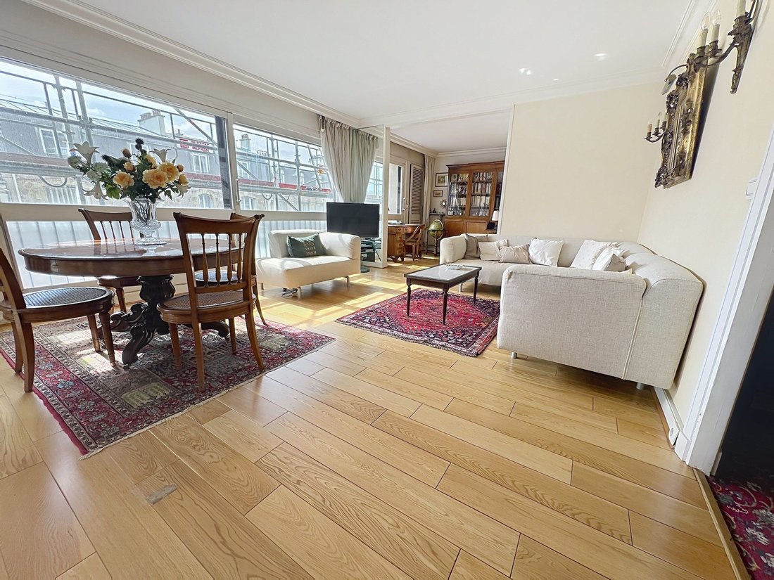 Apartment in Les Bures, Garches, France 1 - 17963326