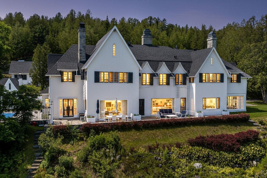 House in La Malbaie, Quebec, Canada 1 - 17961931