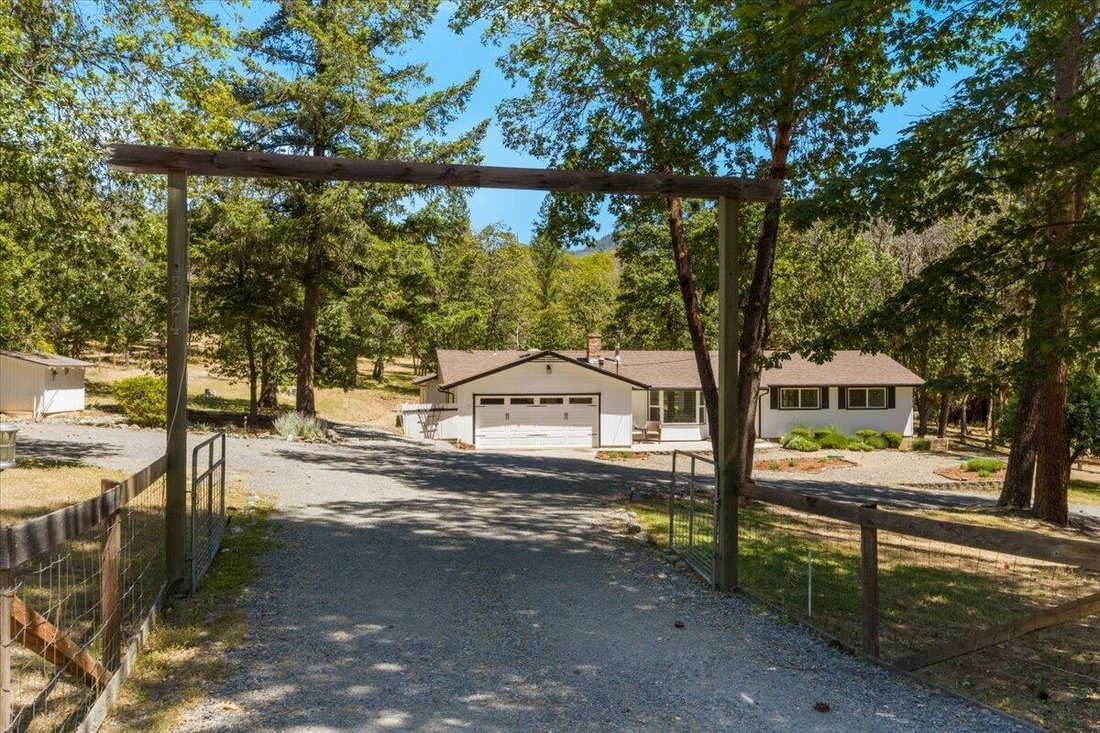 House in Applegate, Oregon, United States 1 - 17366590