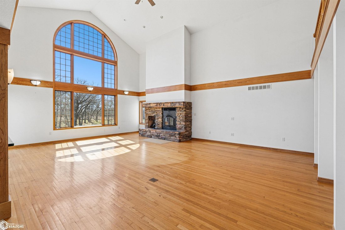 House in Grinnell, Iowa, United States 4 - 17962252