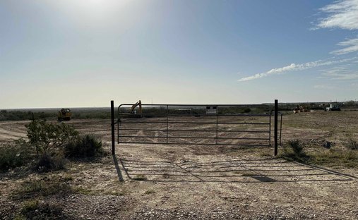 Land in Laredo, Texas, United States 1