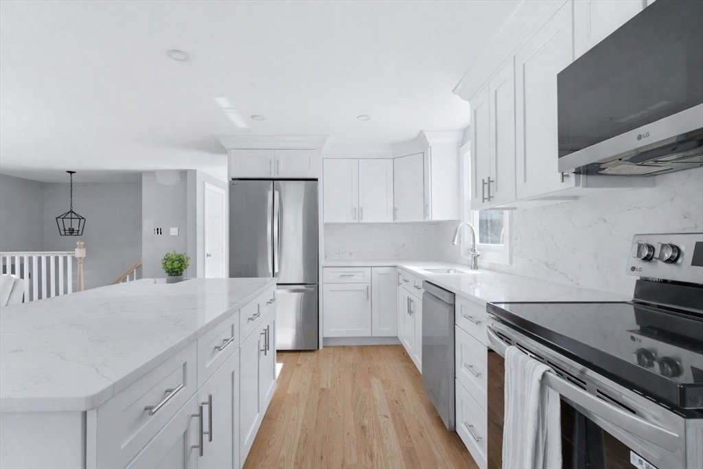 House in Bellingham, Massachusetts, United States 4 - 17959300