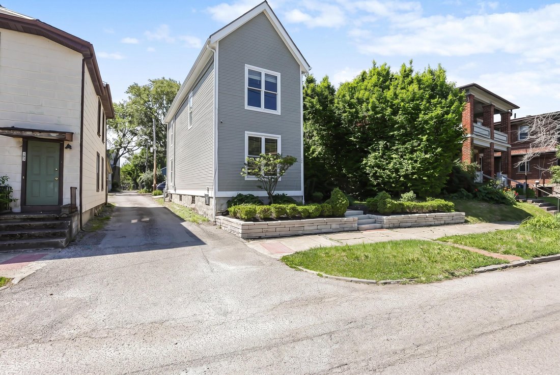 House in Columbus, Ohio, United States 3 - 17958274