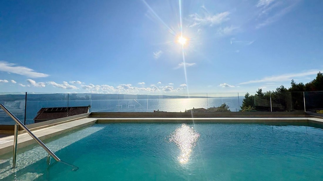 Villa in Dugi Rat, Split-Dalmatia County, Croatia 2 - 17962412