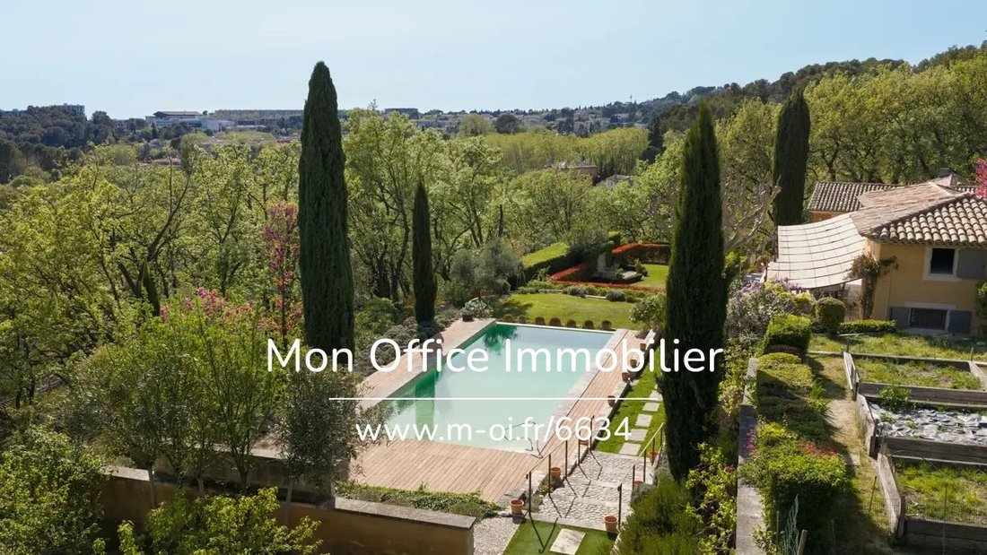 House in Est-Repentance-Les Trois Bons Dieux, Aix-en-Provence, France 1 - 17958251
