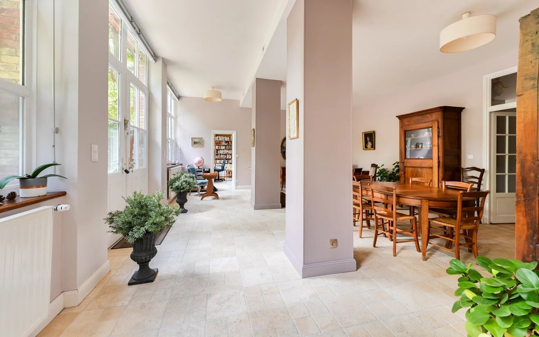 Apartment in Champvert-Point du Jour-Saint Irénée, Lyon 5e Arrondissement, Lyon 5 - 17959384