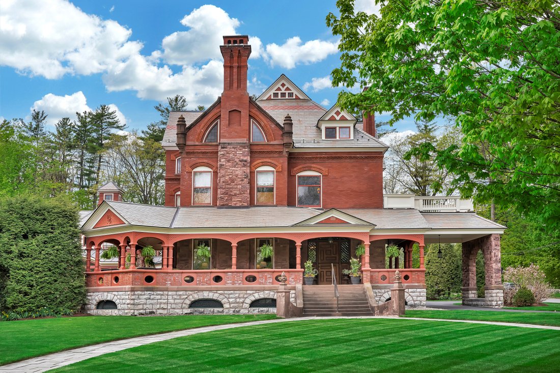 House in Saratoga Springs, New York, United States 2 - 17957848