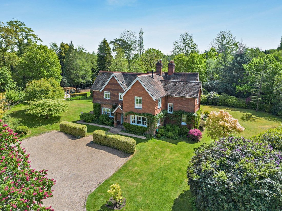 House in Danehill, England 1 - 17961558