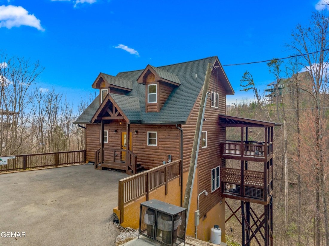 House in Gatlinburg, Tennessee, United States 4 - 17959820