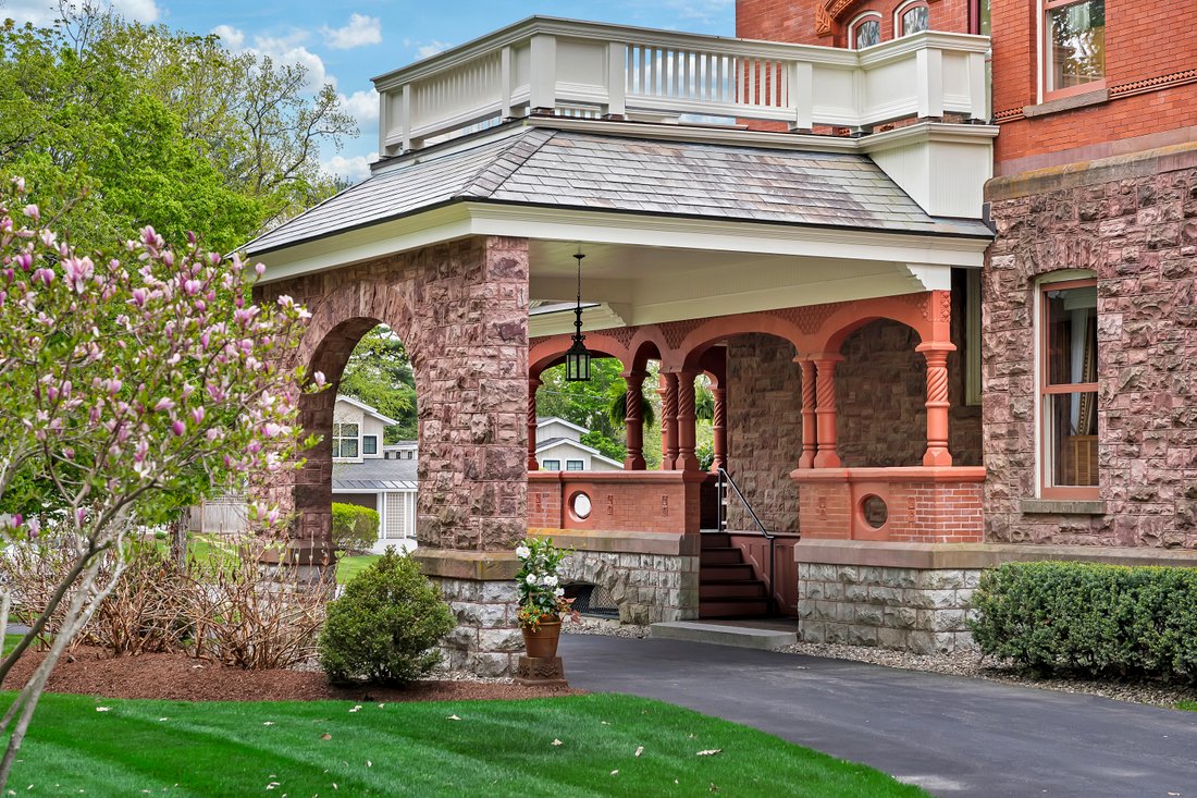 House in Saratoga Springs, New York, United States 4 - 17957848