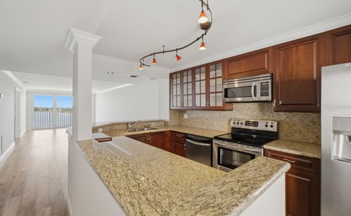 Condo in West Palm Beach, Florida, United States 1