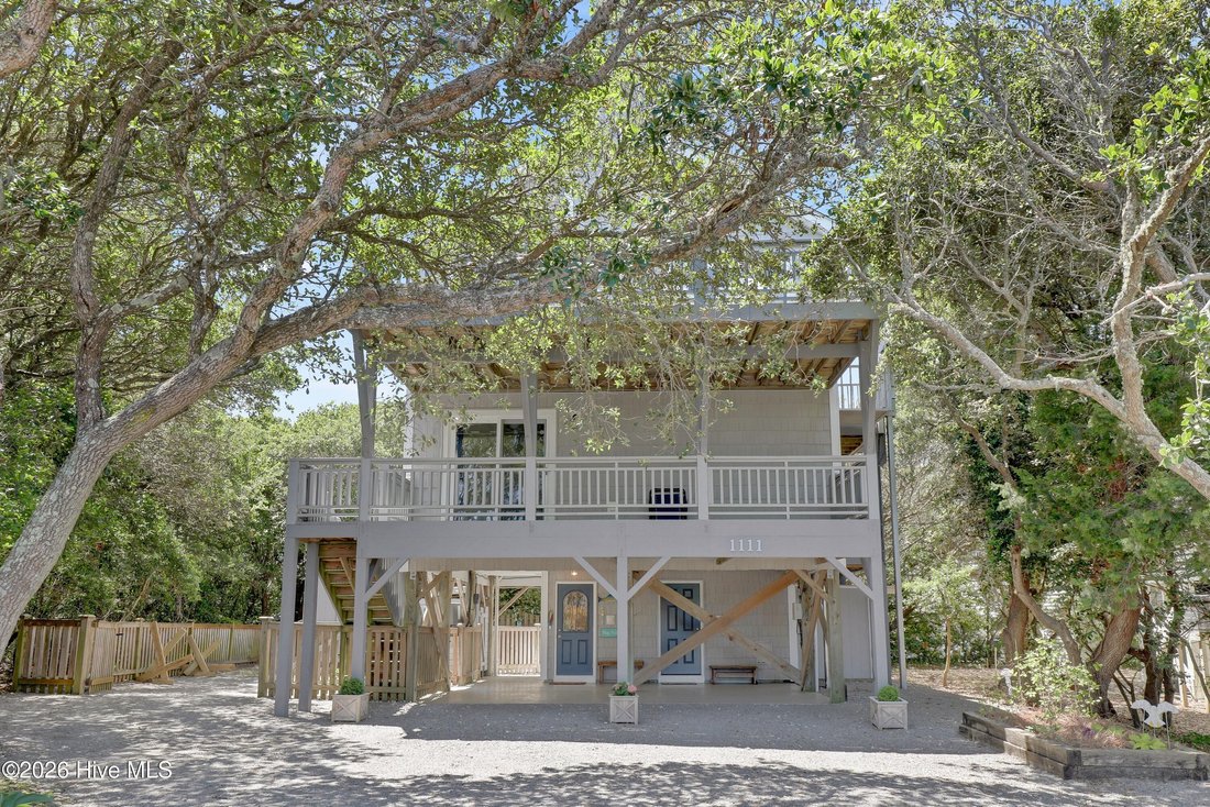House in Topsail Beach, North Carolina, United States 4 - 17958270