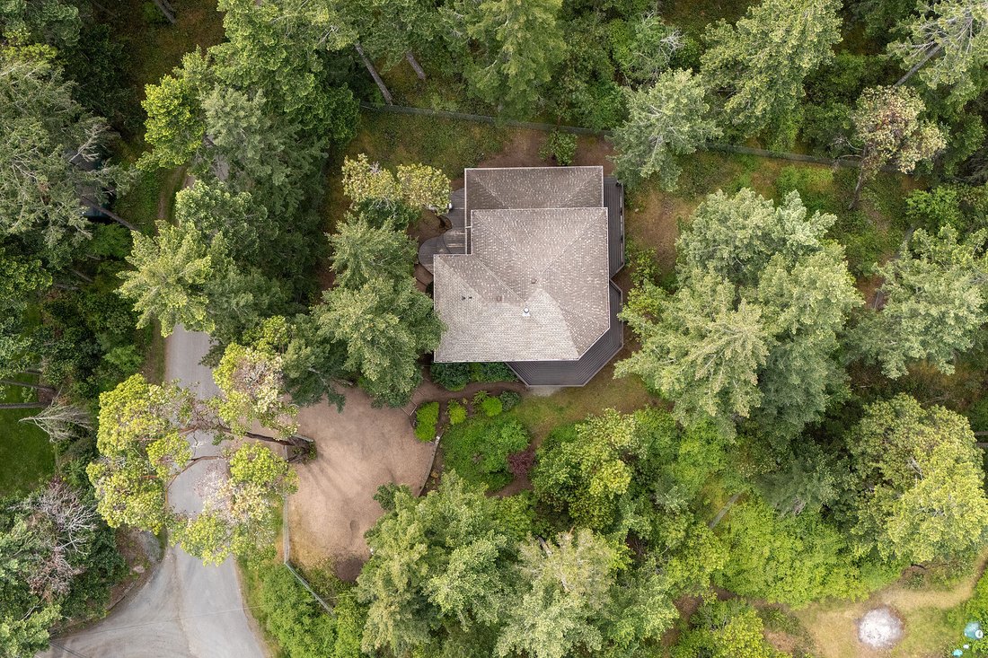 House in Nanaimo, British Columbia, Canada 1 - 17960318