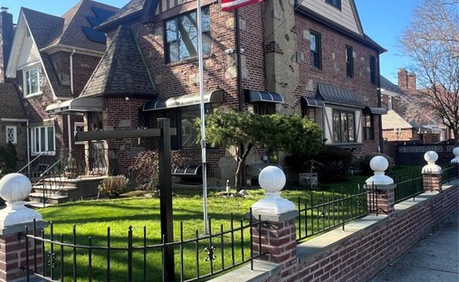 House in New York, New York, United States 1
