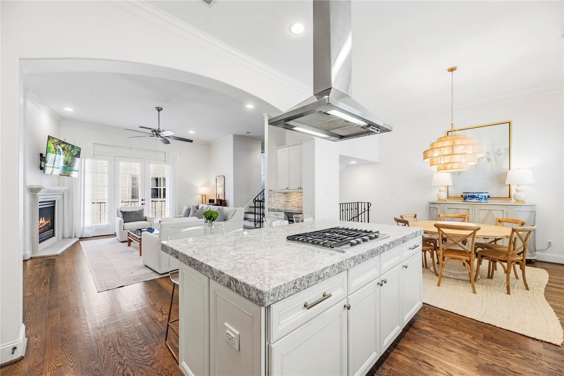 House in Houston, Texas, United States 5 - 17958556