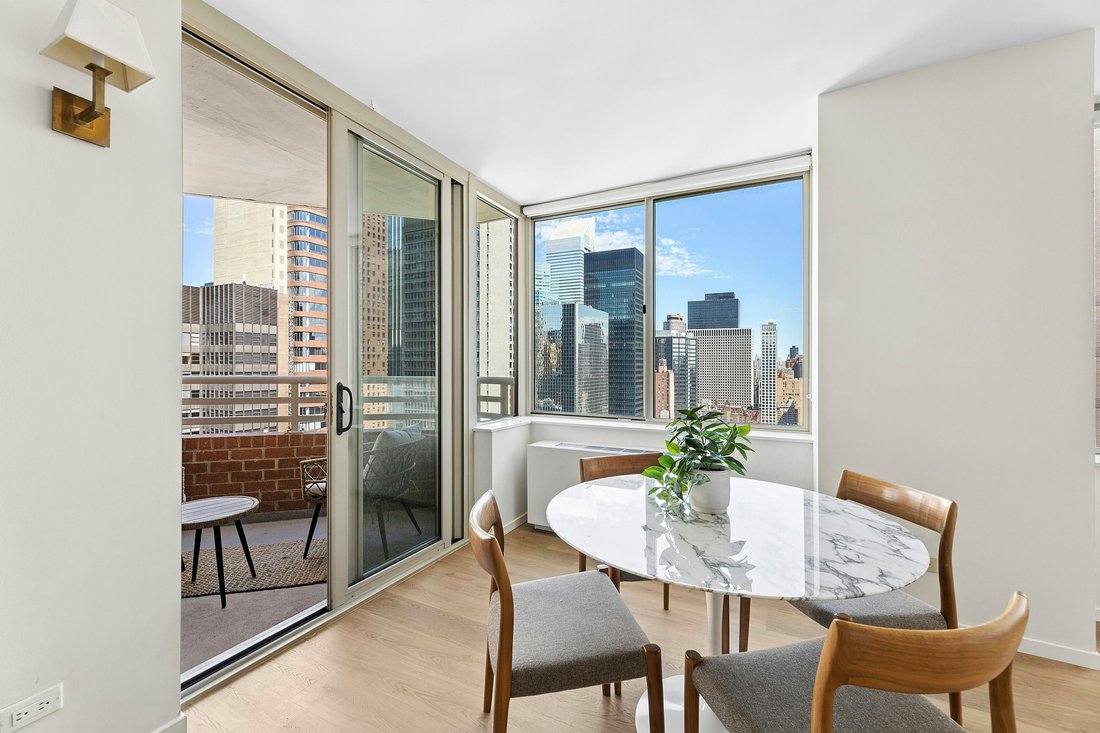 Condo in New York, New York, United States 4 - 17953083