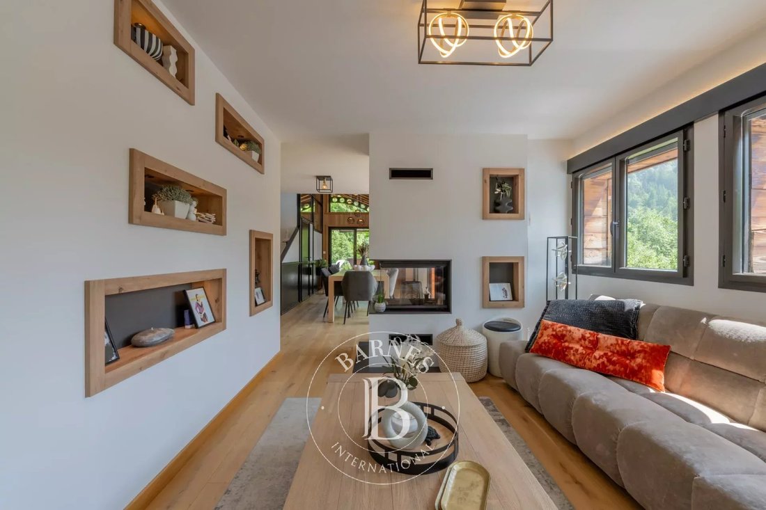 House in Les Gets, Auvergne-Rhône-Alpes, France 3 - 15223161