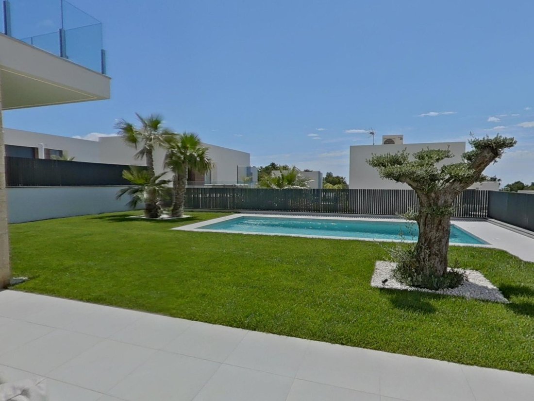 Villa in Finestrat, Valencian Community, Spain 1 - 17962106