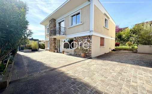 House in Val d'Argent Nord, Argenteuil, France 1