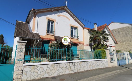 House in Poissy, Ile-de-France, France 1