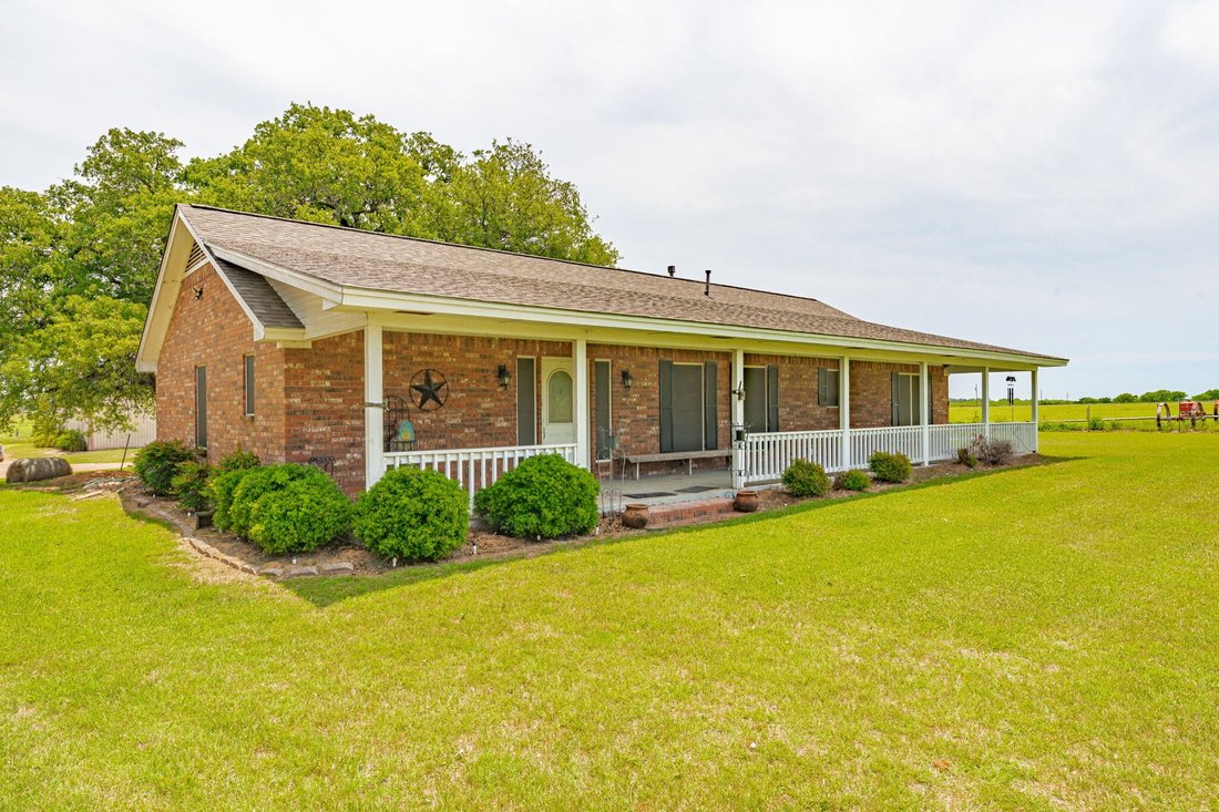Farm Ranch in De Leon, Texas, United States 4 - 16984178