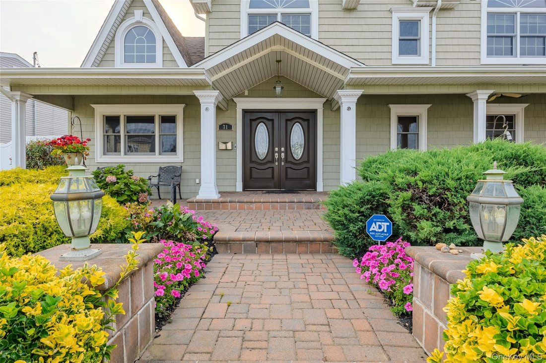 House in Levittown, New York, United States 5 - 17958304