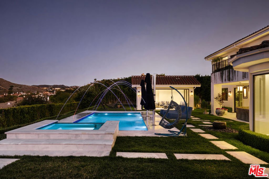 House in Hidden Hills, California, United States 4 - 17961065