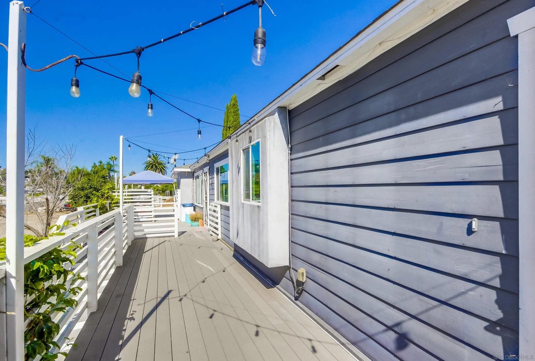 La Mesa, California, United States 5 - 17958357