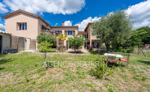 Villa en Grasse, Provenza-Alpes-Costa Azul, Francia 1