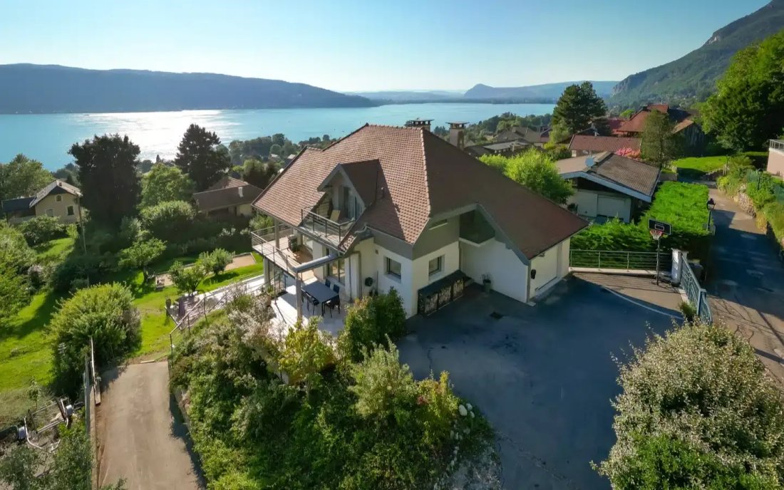 House in Veyrier-du-Lac, Auvergne-Rhône-Alpes, France 2 - 17958895