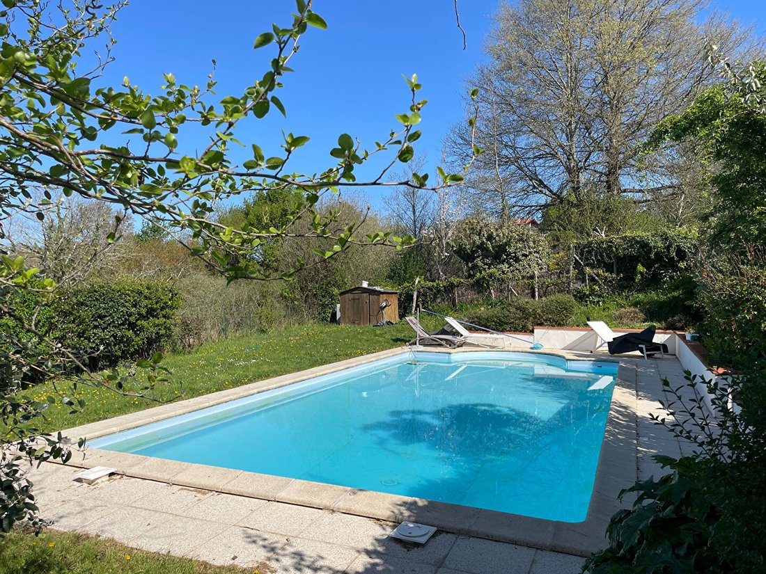 Villa in Ustaritz, Nouvelle-Aquitaine, France 4 - 17962911