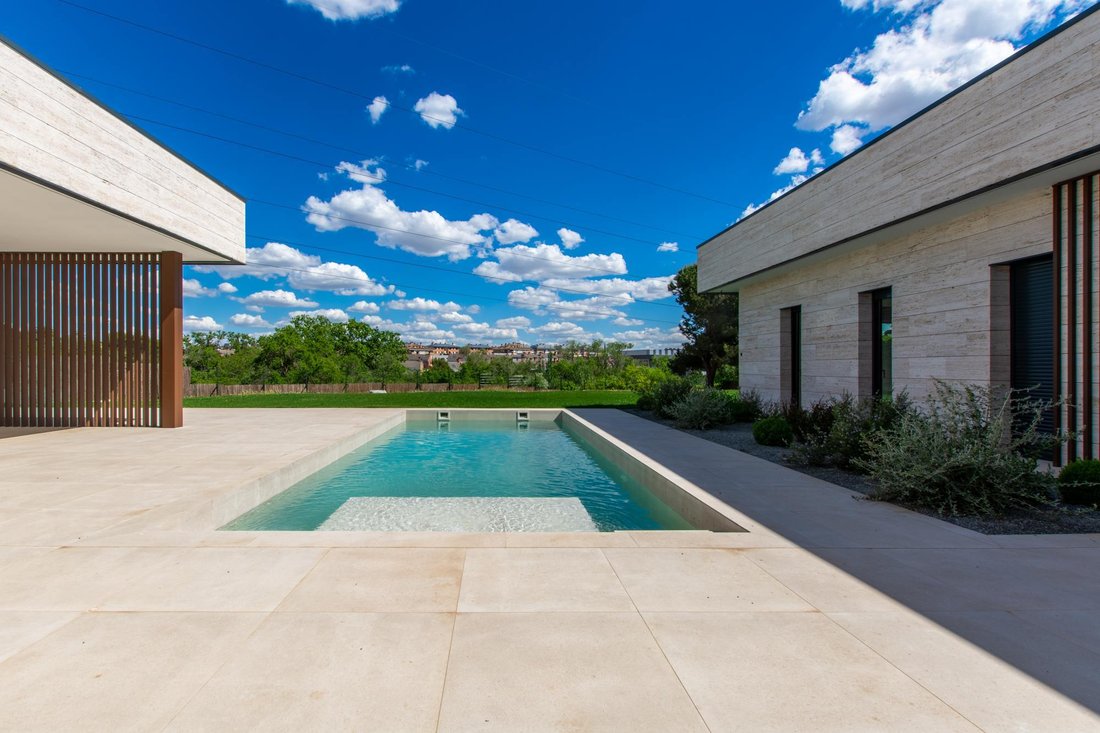 Villa in Boadilla del Monte, Comunidad de Madrid, Spain 5 - 17961153