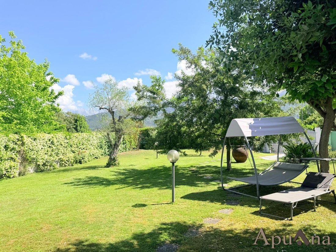 Country House in Poveromo, Massa, Italy 3 - 17962098