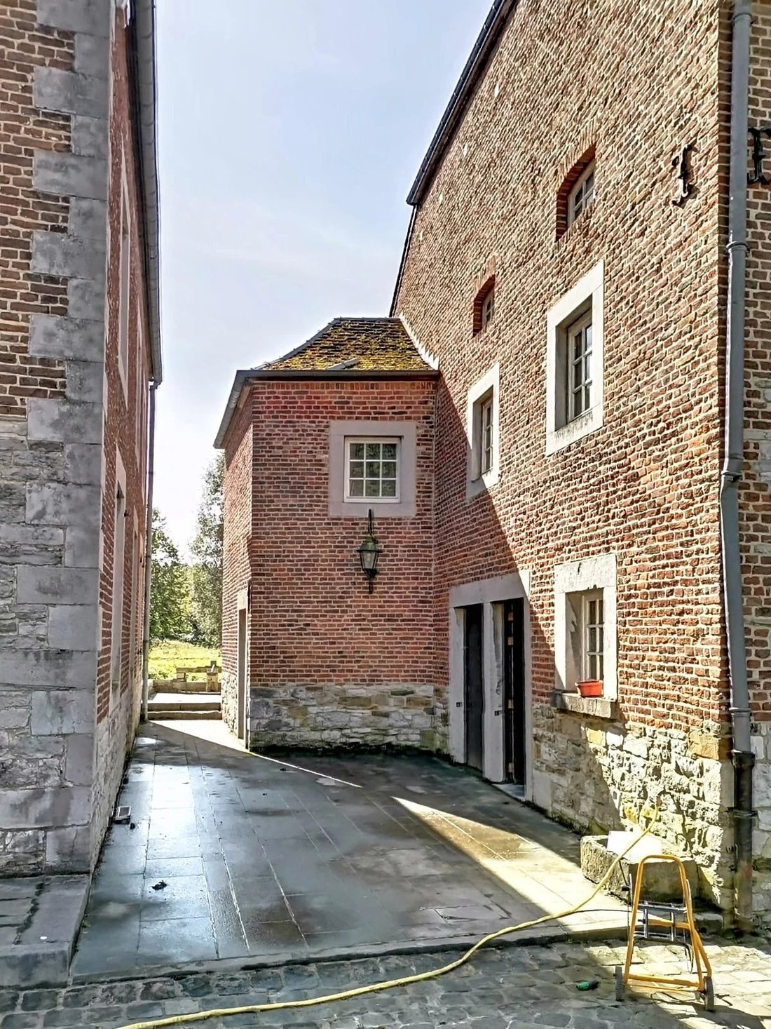Estate in Wanze, Wallonia, Belgium 5 - 17756766