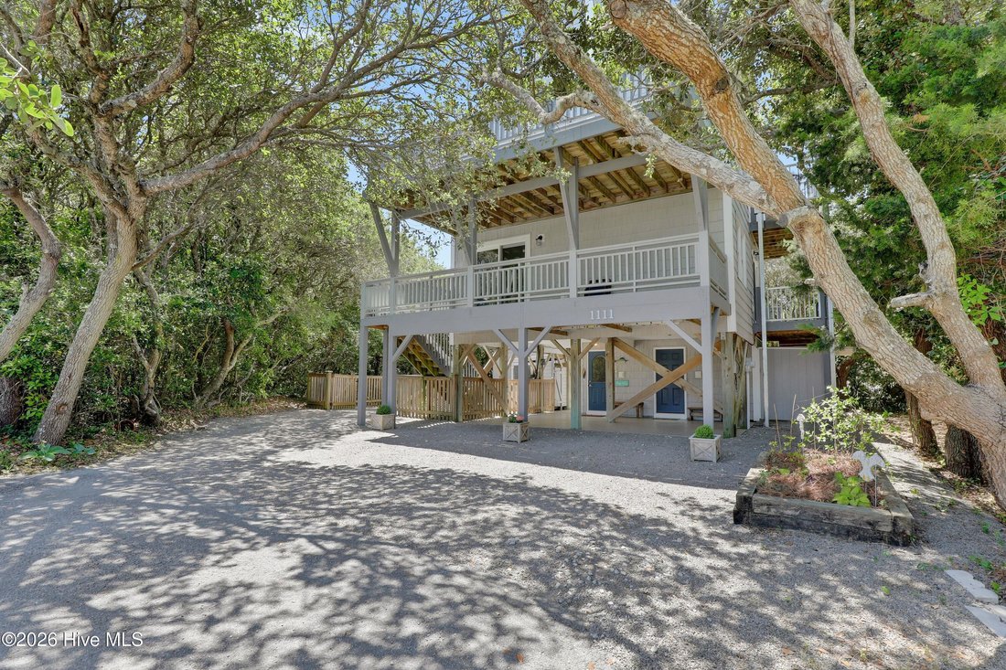 House in Topsail Beach, North Carolina, United States 3 - 17958270