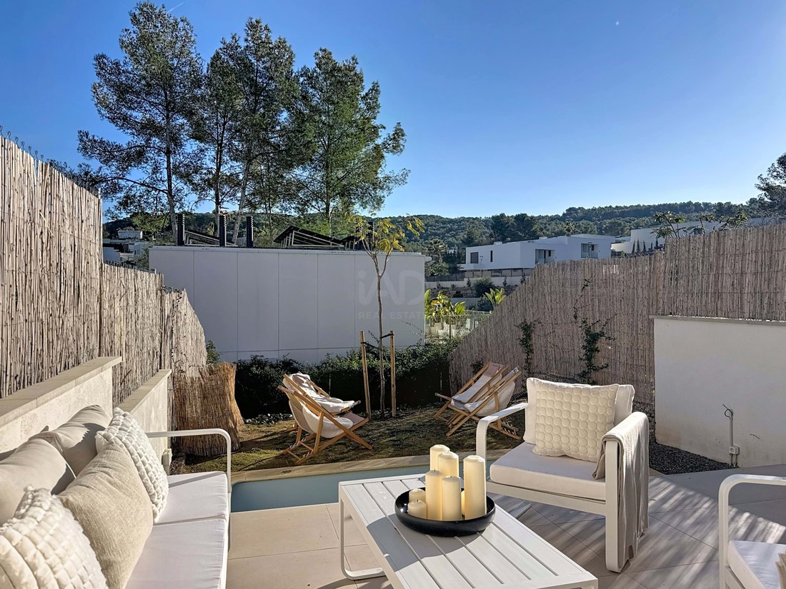 Townhouse in Sant Pere de Ribes, Catalonia, Spain 3 - 17960138