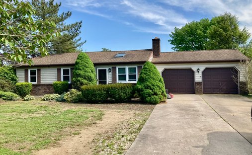 House in Lenhartsville, Pennsylvania, United States 1