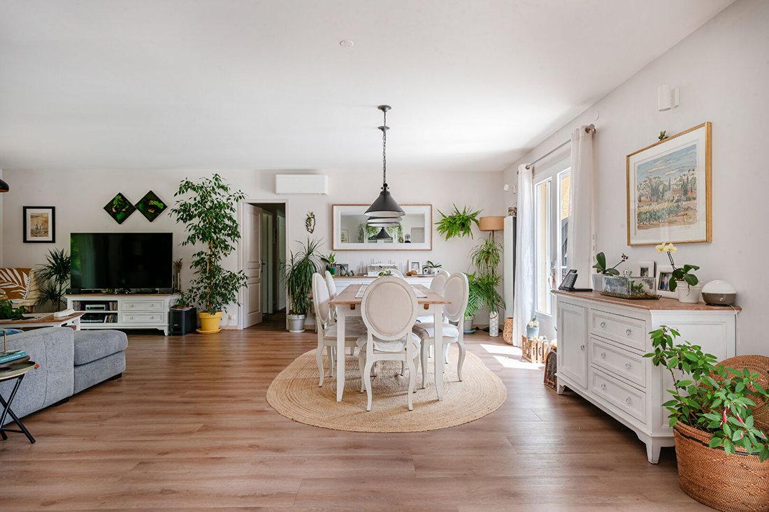 Villa in Riez, Provence-Alpes-Côte d'Azur, France 3 - 17959730